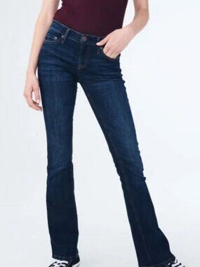 Aeropostale Women's Dark Wash Chelsea Bootcut Jeans Size 2
